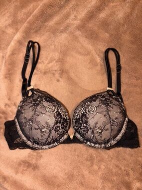 Victoria's Secret Black Lace Push-Up Bra with Cream Underlay